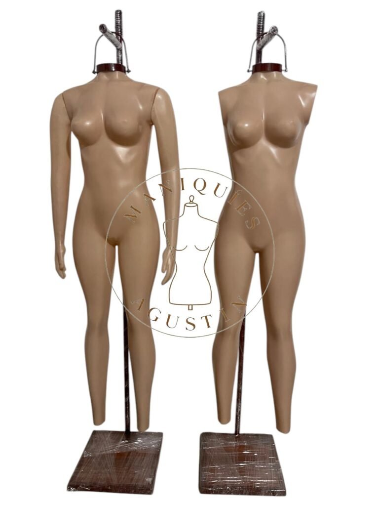 Colgante de plástico de mujer con brazos o sin, base cuadrada